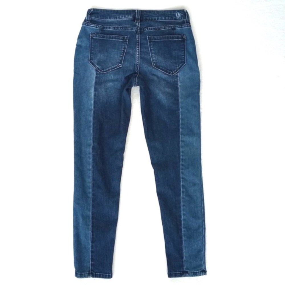 Kensie Women’s Two Tone Denim Blue Panel Straight Leg Mid Rise Jeans 2/ 26 - Picture 3 of 14